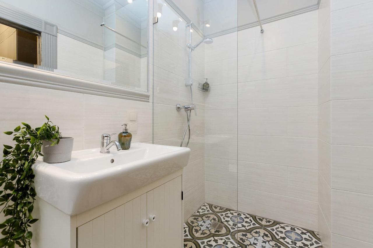 Stabu Deluxe Apartment รีกา ภายนอก รูปภาพ
